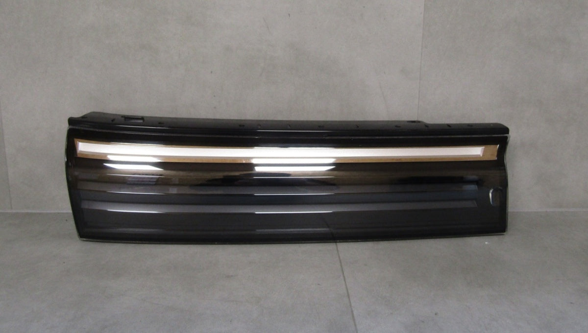 Maska (grill) ATRAPA lajsna DEKOR VW TIGUAN III RH desna 24- 571853656A
