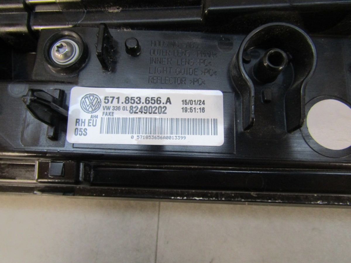 Maska (grill) ATRAPA lajsna DEKOR VW TIGUAN III RH desna 24- 571853656A