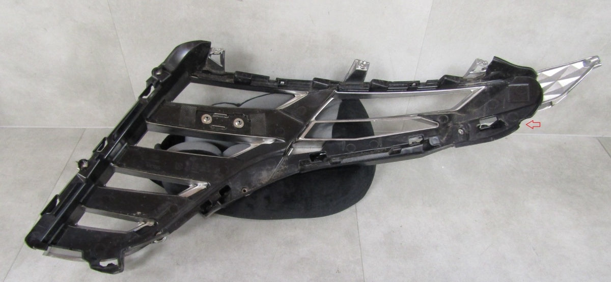 HYUNDAI TUCSON IV RAMKA hrom svjetla desni 21- N792238420