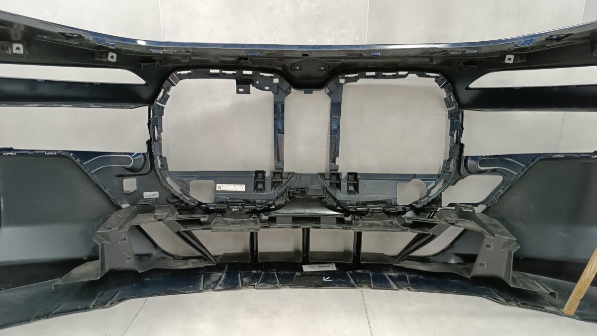 Prednji branik BMW 7 G70 M paket 22-25/ + kierownica powierza