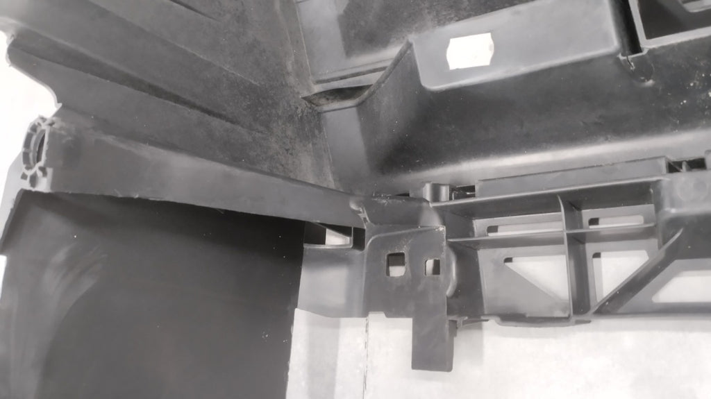 Maska (grill) GRILL VOLKSWAGEN CRAFTER I 2E0 LIFT 2011-2016
