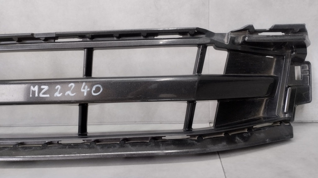 Rešetka branika prednja prednja Toyota Noah 14-17 53112-28220