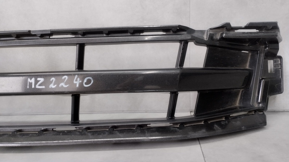Rešetka branika prednja prednja Toyota Noah 14-17 53112-28220