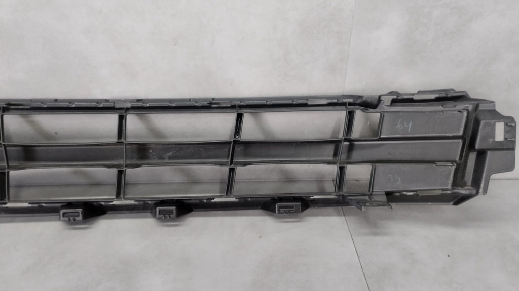 Rešetka branika prednja prednja Toyota Noah 14-17 53112-28220