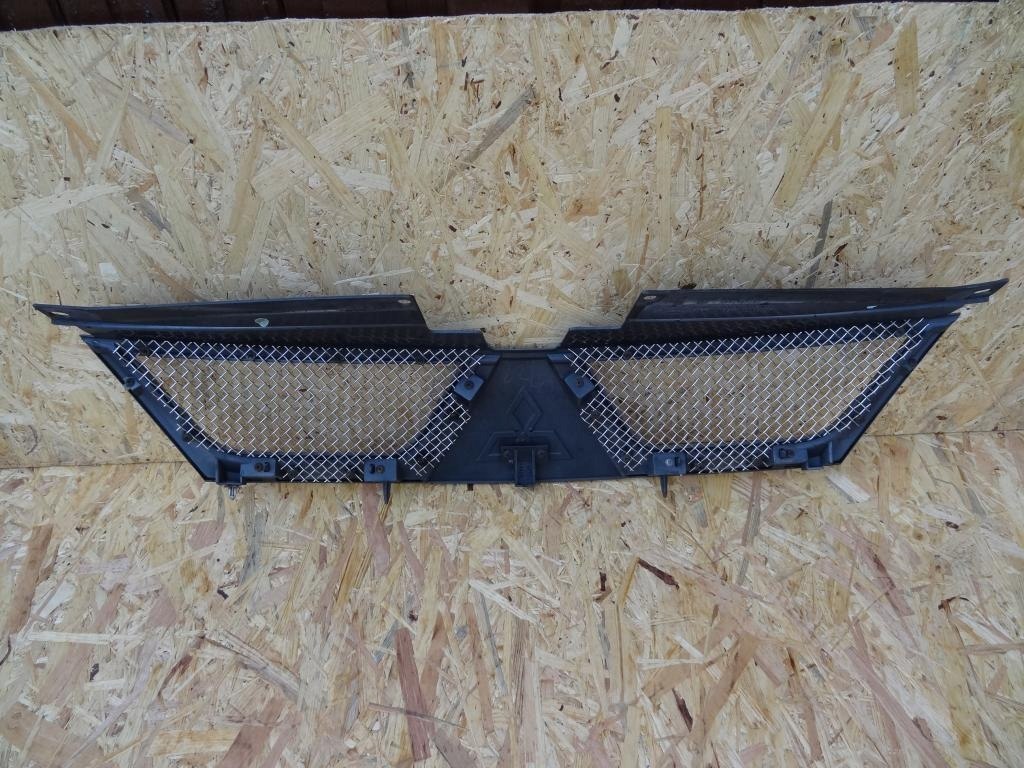 Maska (grill) Grill Mitsubishi L200 SPORT