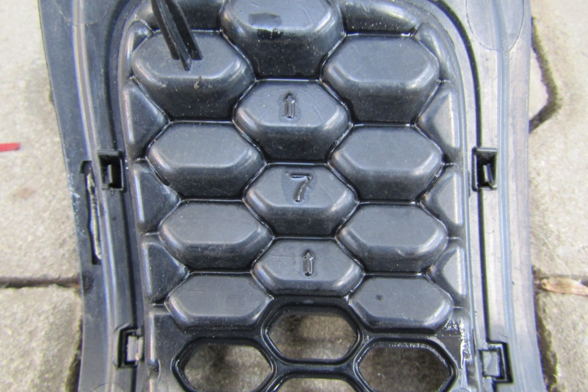 Maska (grill) Grill Kratka Jeep Cherokee 5 V 13-17