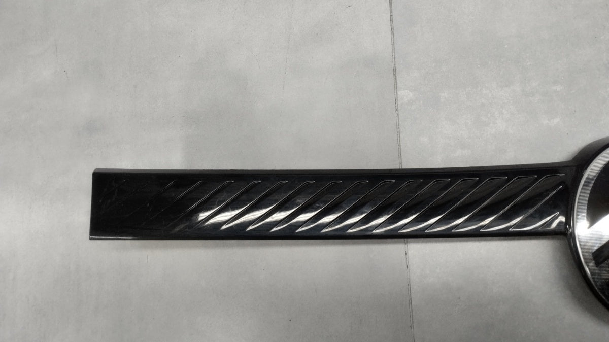 Maska (grill) BLENDA lajsna LOGO zadnja prednja CITROEN C3 IV C5 II 24-26 OEM 9852880380