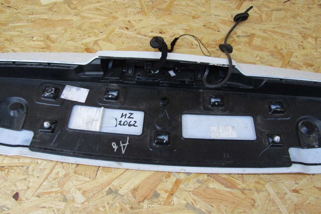 Spojler RENAULT CLIO IV SPOJLER gepek vrata gepeka zadnji 960307284R