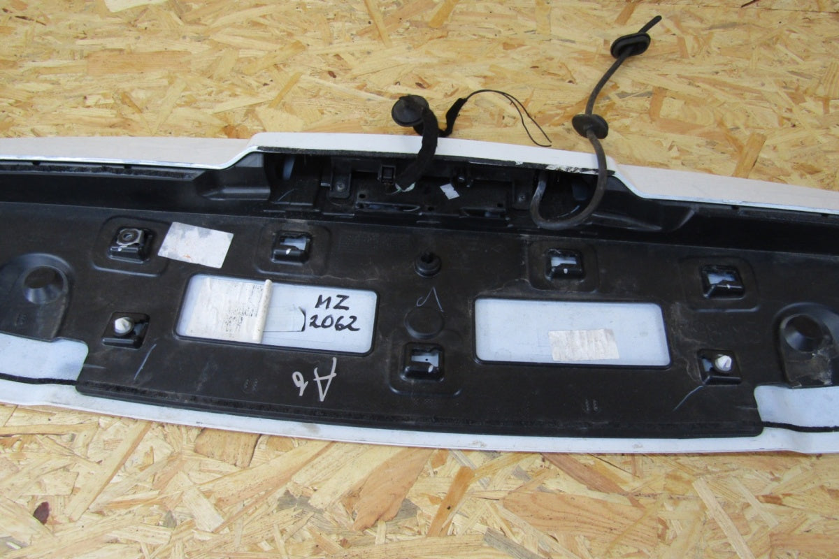 Spojler RENAULT CLIO IV SPOJLER gepek vrata gepeka zadnji 960307284R
