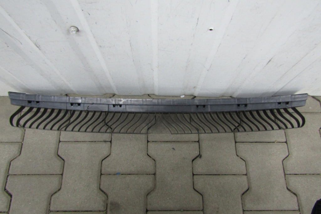 VW GOLF 8 VIII 5H HB 5H6807863 ŚLIZG ZDERZAKA zadnji
