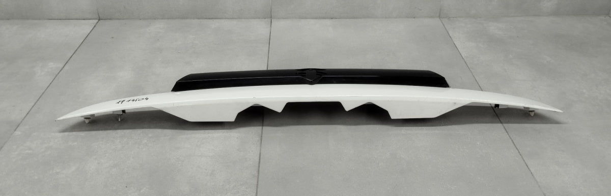 Blenda lajsna Klapy zadnji Suzuki S-Cross II 21- Kompleksowa 83941-63T00 83942-63T00