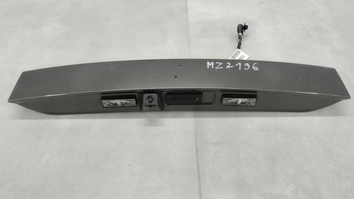 Blenda kamera lajsna klapy zadnji PEUGEOT 2008 2 II 9828080180 19-