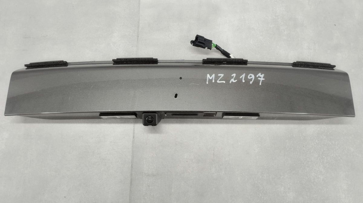 Blenda kamera lajsna klapy zadnji PEUGEOT 2008 2 II 9828080180 19-