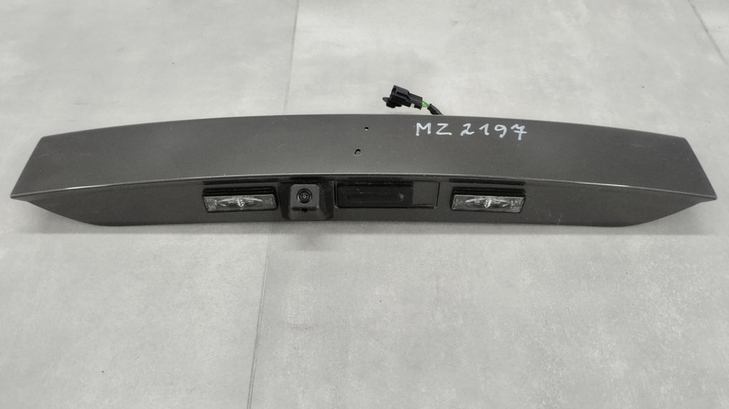 Blenda kamera lajsna klapy zadnji PEUGEOT 2008 2 II 9828080180 19-