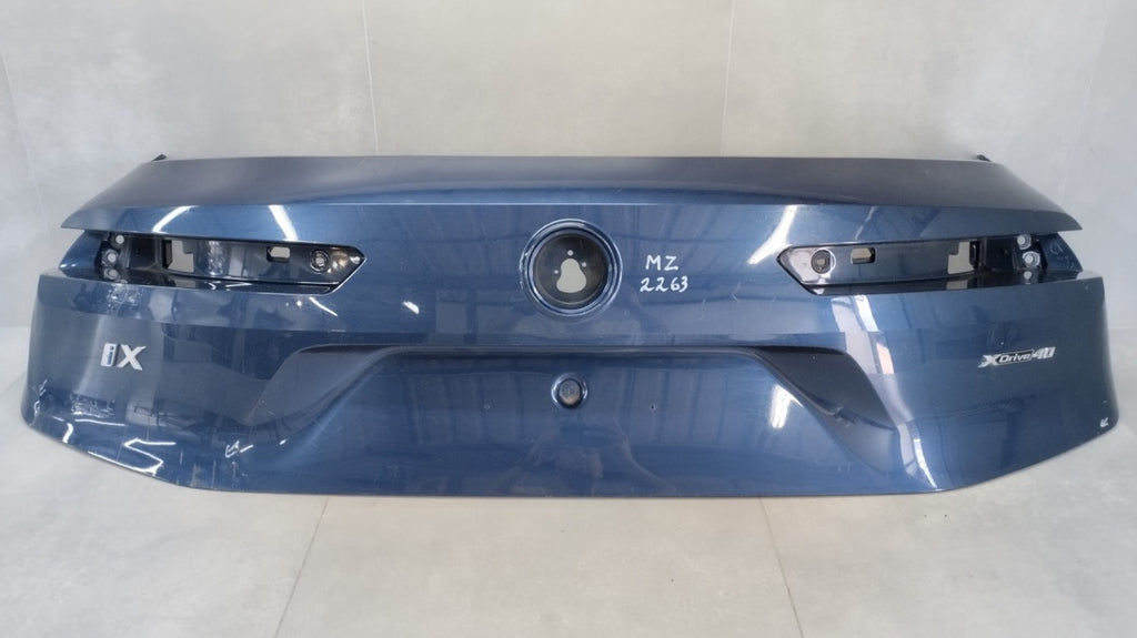 KLAPA BMW IX I20 2021 zadnji zadnji BLENDA