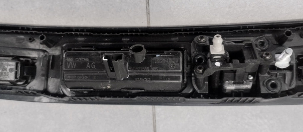 BLENDA KLAPY kamera PORSCHE CAYENNE III 17-23 9Y3827574E 6V0827566