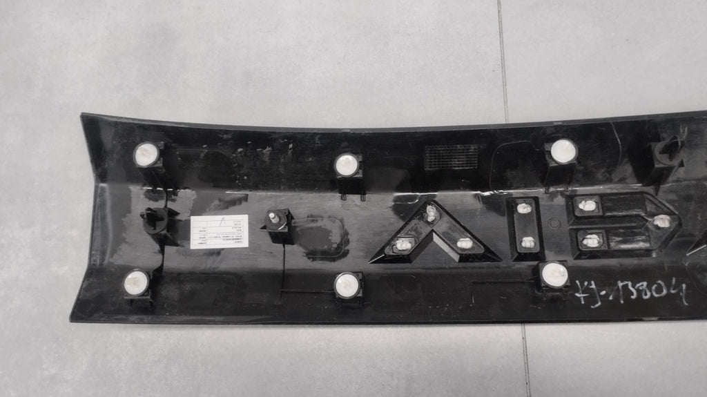Blenda lajsna obloga klapy zadnji DACIA SPRING Lift 24- 908129501R