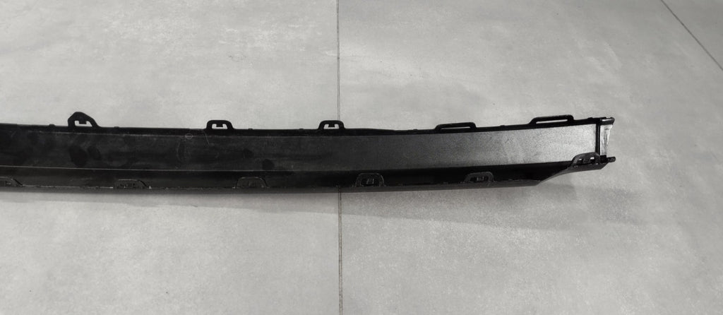 Dodatak branika LISTWA ZDERZAKA zadnji AUDI Q8 SQ8 LIFT 2022- OEM 4M8807791G