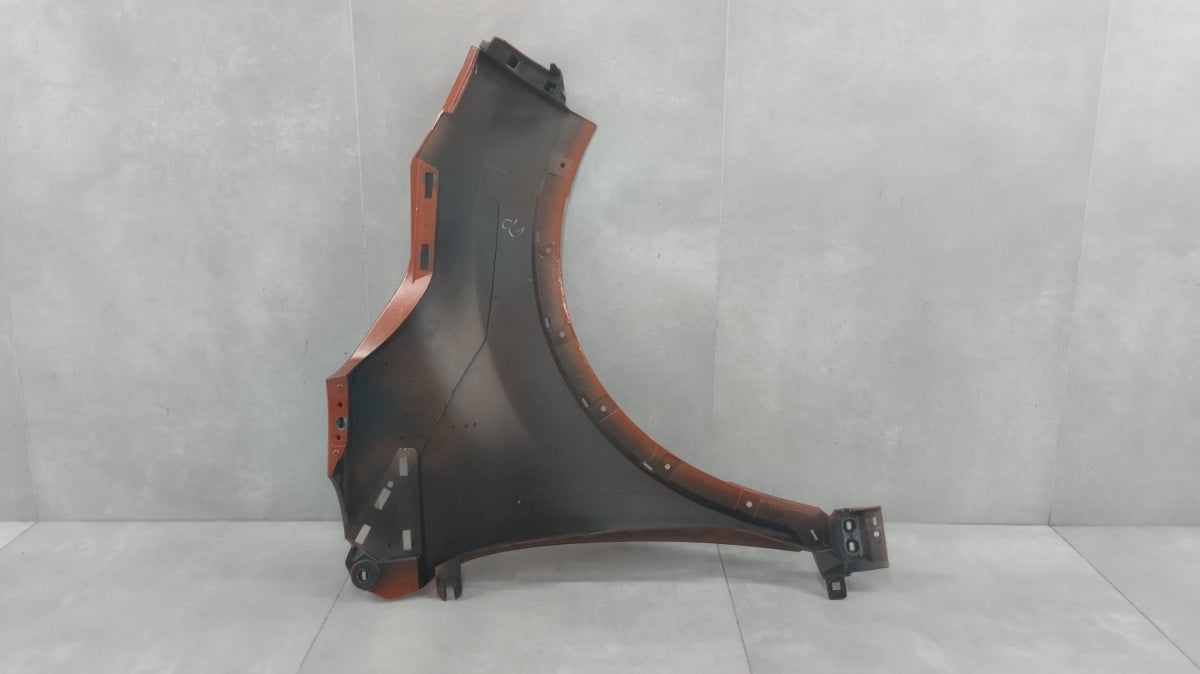 Blatobran prednji lijevi Renault Captur 13-19 OE 631018998R