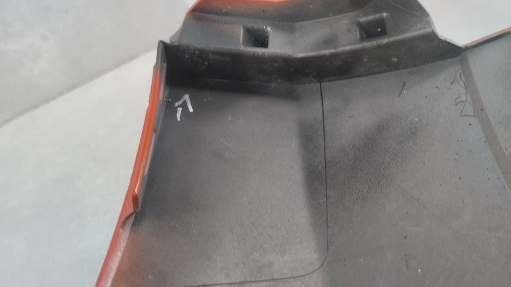 Blatobran prednji lijevi Renault Captur 13-19 OE 631018998R