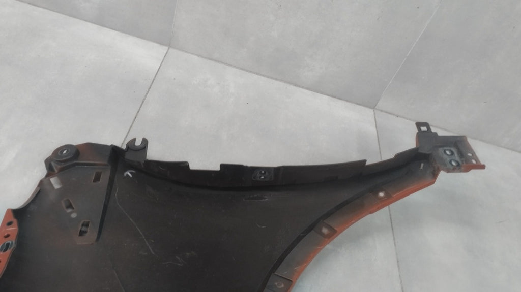Blatobran prednji desni Renault Captur 13-19 OE 631001642R Plastik