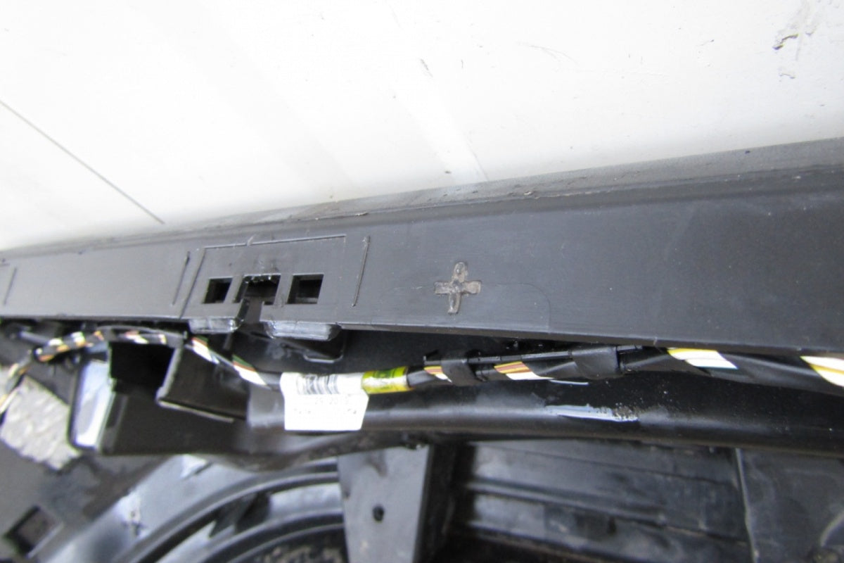 Blatobran nadkole poszycie lijevi Jeep Gladiator JT 19-