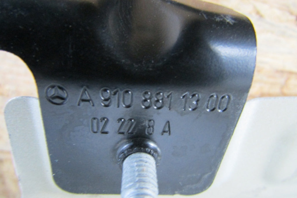 Blatobran lijevi Mercedes Sprinter 910 / 907 18-25