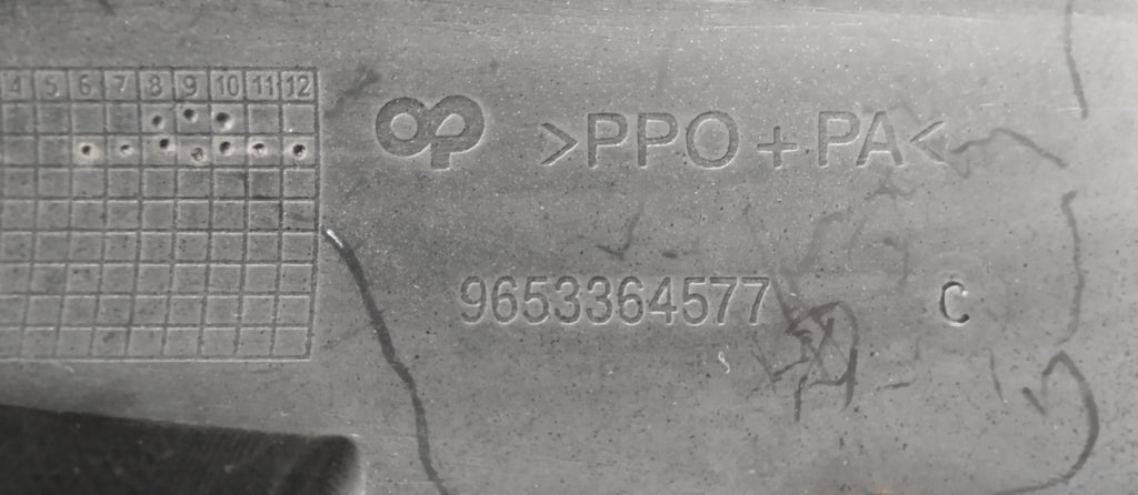 Blatobran desni prednji Peugeot 307 II Lift 05-08 / 9653364577