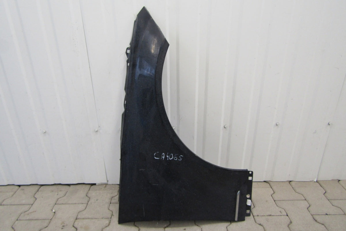 Blatobran prednji prednji desni MERCEDES W204 07-14