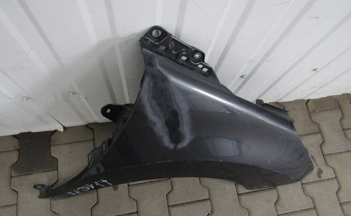 Blatobran prednji prednji desni Peugeot 3008 09-16