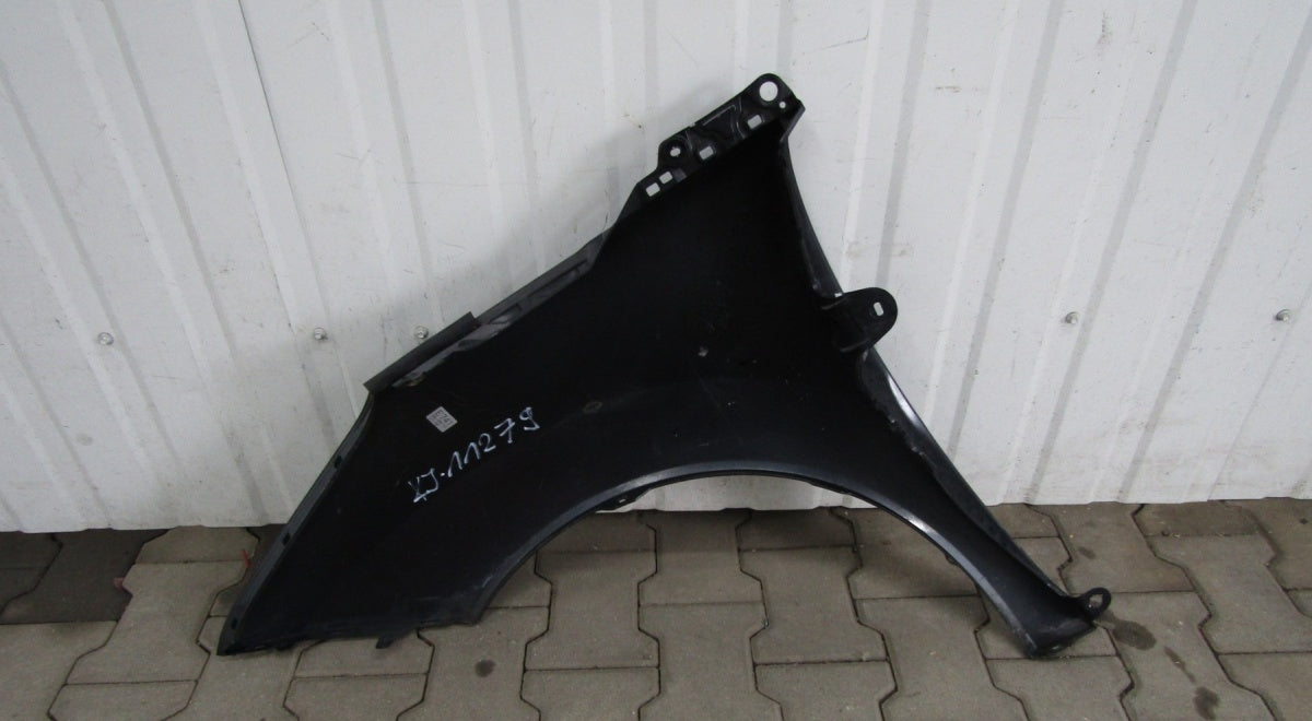 Blatobran prednji prednji desni Peugeot 3008 09-16