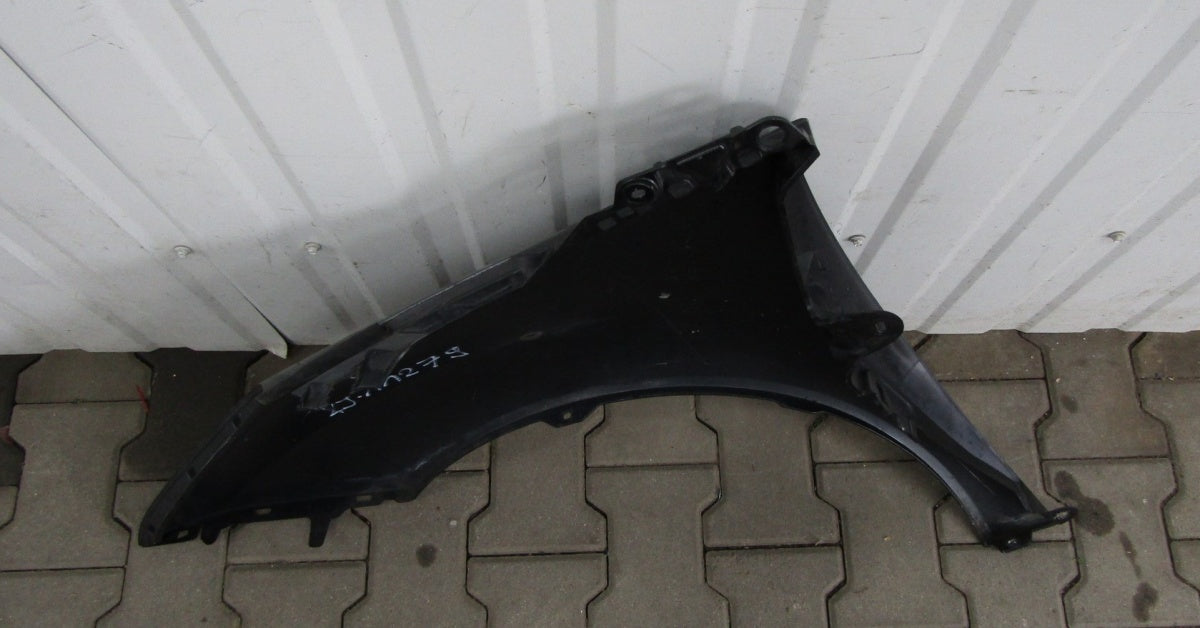 Blatobran prednji prednji desni Peugeot 3008 09-16