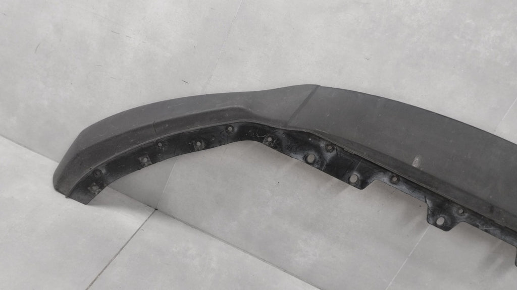 Spojler DOKŁADKA ZDERZAKA prednji MASERATI LEVANTE 2016-2026 OEM 670040750