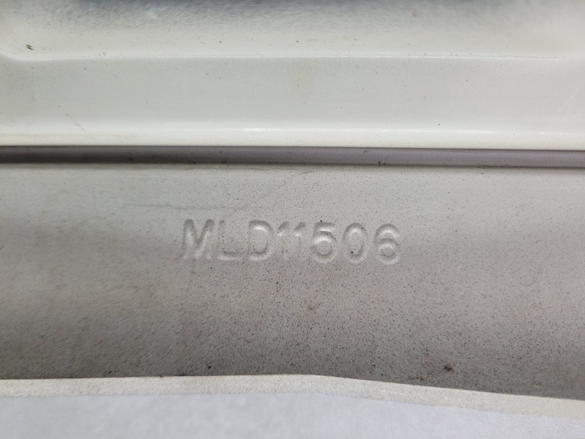 Prednji branik Wzmocnienie dokładka Mitsubishi L200 L 200 06-09