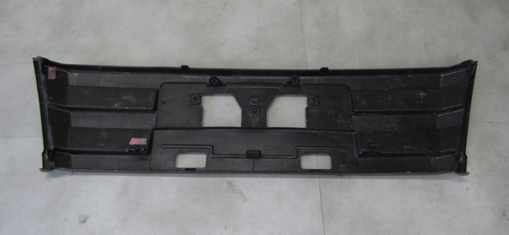 Rešetka branika prednja prednja Toyota Noah 2014–2017 53105-28030