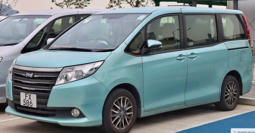 Rešetka branika prednja prednja Toyota Noah 2014–2017 53105-28030
