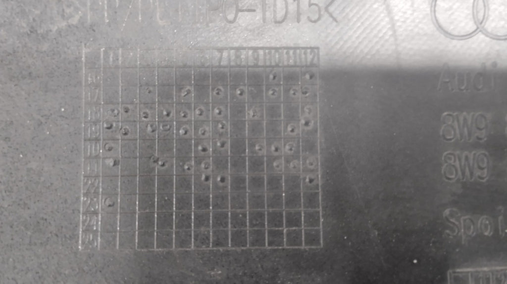 Spojler Dyfuzor dokładka zderzaka zadnji Audi A4 RS4 B9 15- / 8W9807521A
