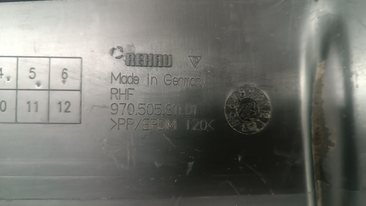 Spojler Dokładka zadnji Porsche Panamera 970 03-