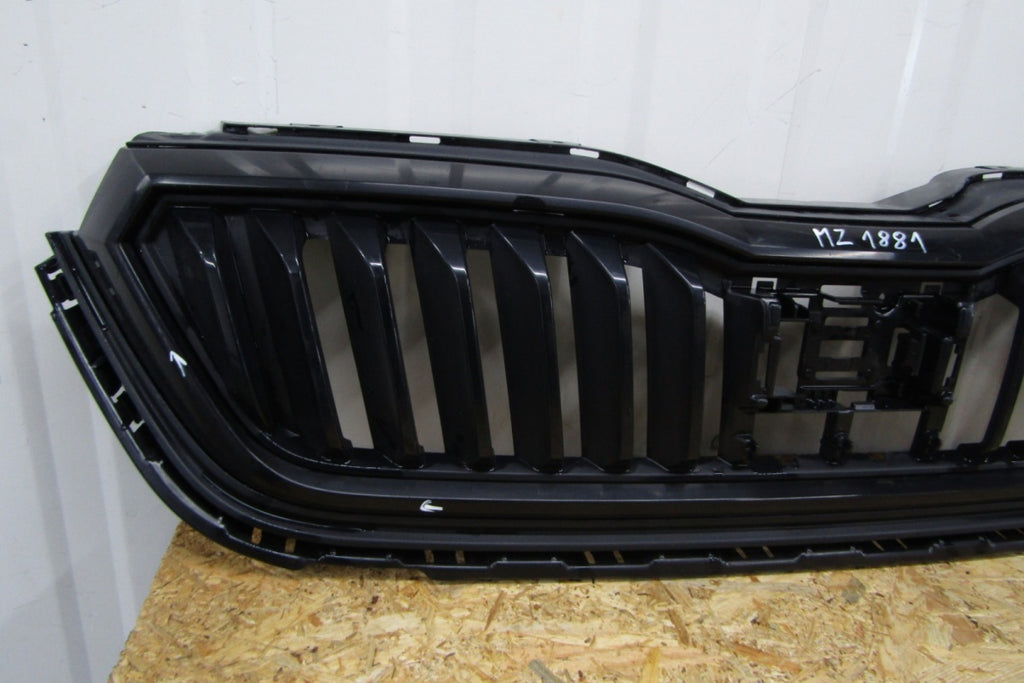 Maska (grill) ATRAPA CHŁODNICY ZDERZAKA prednja Skoda Scala 657853653A 19-