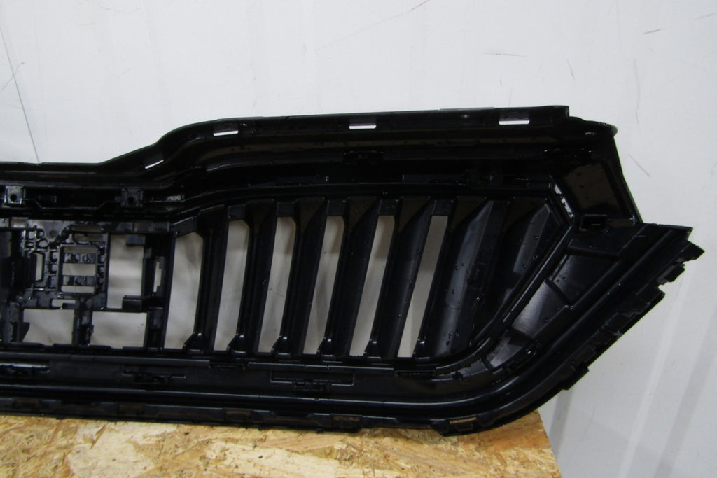 Maska (grill) ATRAPA CHŁODNICY ZDERZAKA prednja Skoda Scala 657853653A 19-