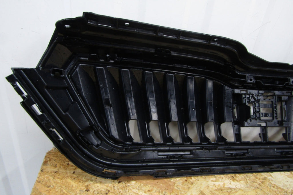 Maska (grill) ATRAPA CHŁODNICY ZDERZAKA prednja Skoda Scala 657853653A 19-