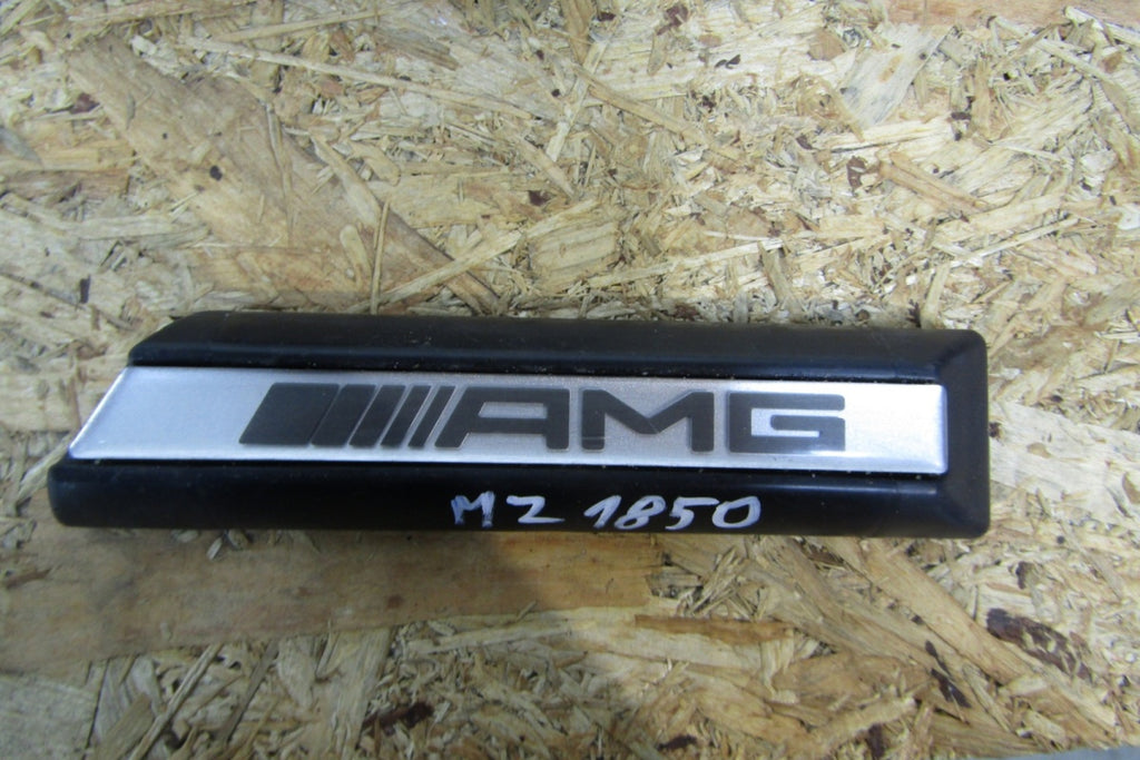 Mercedes-Benz klasa G W463 AMG Oryginalna lajsna lijevi z wkładką 4636900862