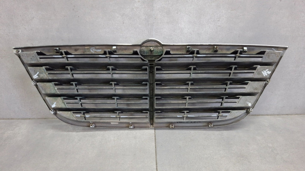 Maska (grill) Atrapa zderzaka prednja Ssangyong Rodius I 08-12