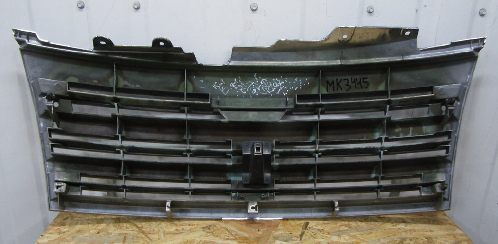 Maska (grill) atrapa NISSAN ELGRAND HIGHWAY STAR LIFT 04-07
