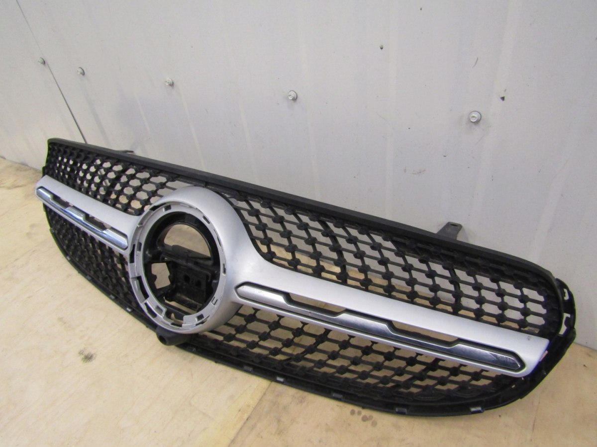 Maska (grill) atrapa Mercedes GLC W253 19- LIFT