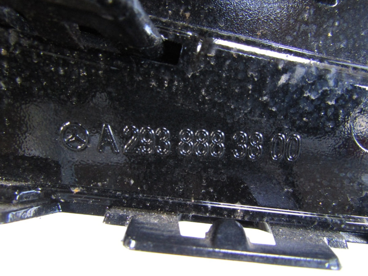 Maska (grill) atrapa Mercedes EQC 293 AMG kamera