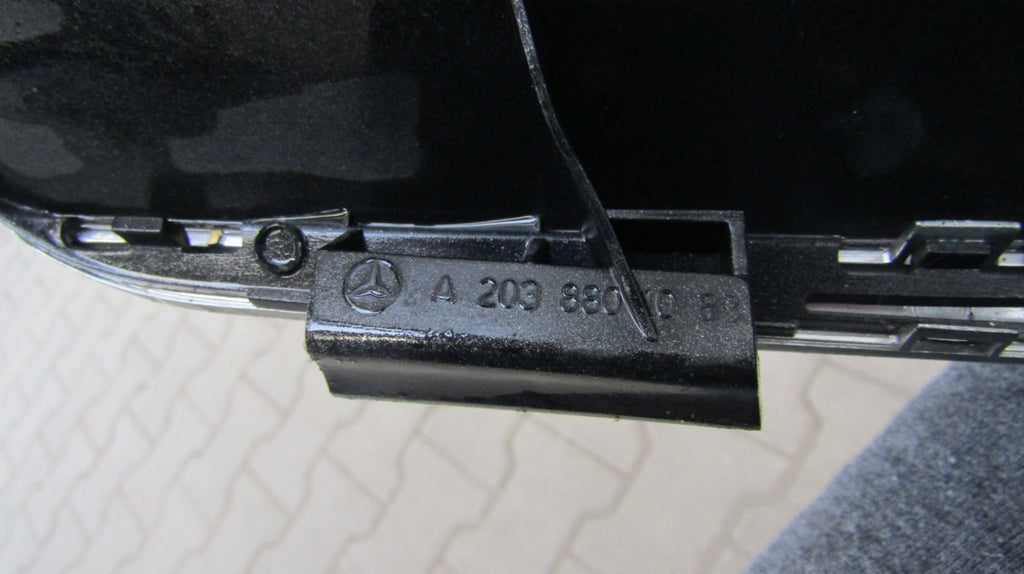 Maska (grill) atrapa Mercedes W203 CL203 SPORT COUPE 00-
