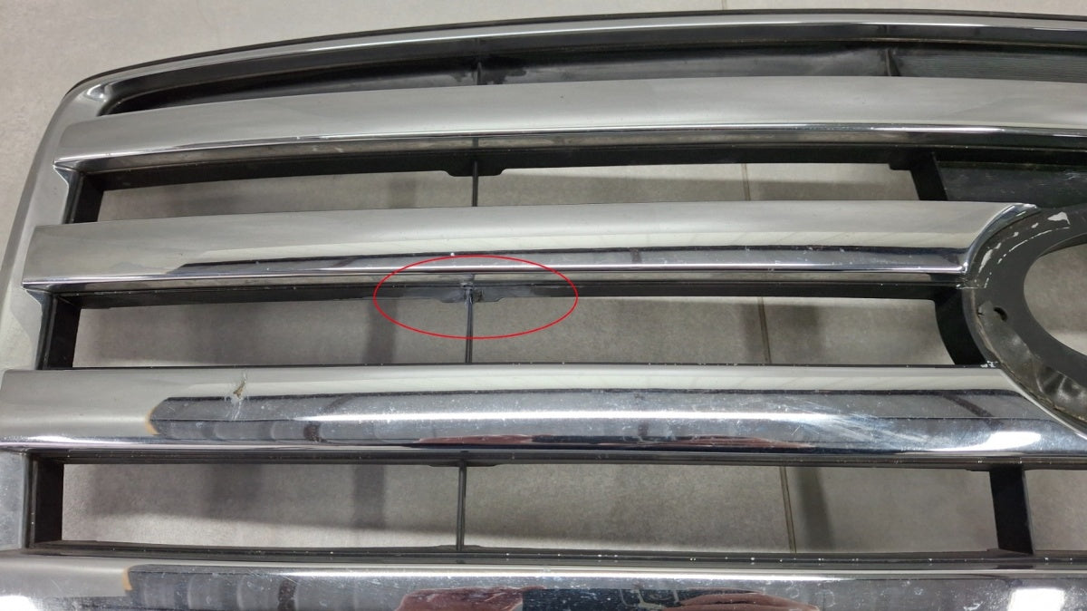 Maska (grill) atrapa hrom Infiniti QX QX56 II 04-07