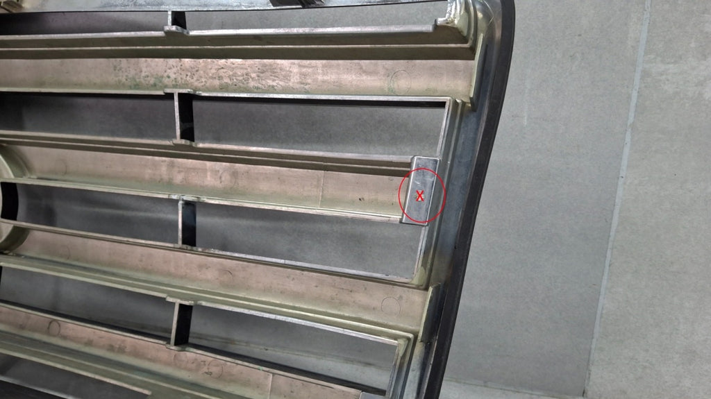 Maska (grill) atrapa hrom Infiniti QX QX56 II 04-07