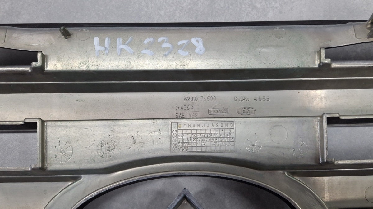 Maska (grill) atrapa hrom Infiniti QX QX56 II 04-07